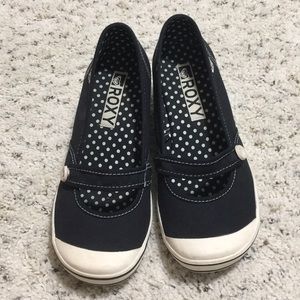 Roxy black wedge shoes in 7.5